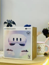 Meta Quest 3 ذاكره 512 4K نسخه باتمان  نضيفه وكامل ملحقاتها واستخدام ق...