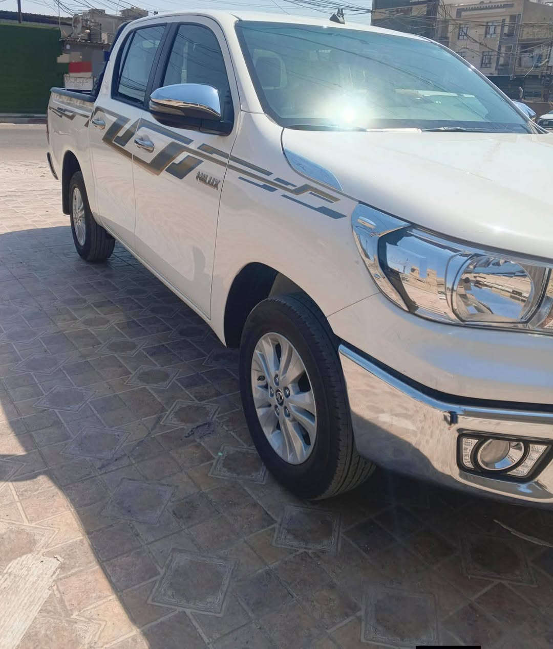 هايلوكس 2025 كويتي  ساير مذهب مكفوله من كلشي الصبغ ولبارد والتكحيل والرصعة رقم اربيل دولي  سياره جديده   على وضع شركه ماشيه الف  سعرهة 285مجال قليل   بيع فقط (‏***********
