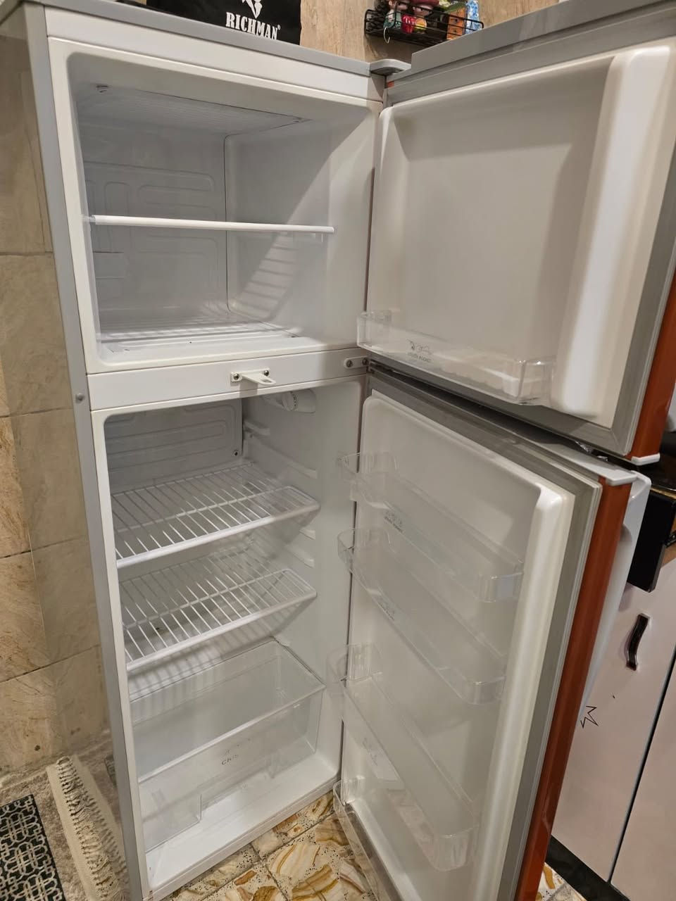 ثلاجة اخت الجديدة استعمال فقط جان نحط بية ماء ودواء طولة ١٥٠ سم متر ونص السعر ١٥٠ مكاني الكاظمية/الطي


**إذا كنت صاحب هذا الإعلان وتريد حذفه لأي سبب، رجاءا أرسل رسالة إلى الدعم الفني**