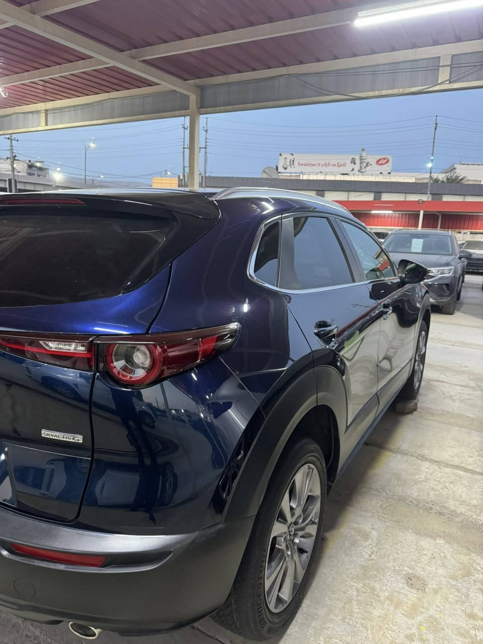 mazda cx30 2023 فول مواسڤات تەنها داتاشۆ نیە تەنها یەک چەمەلەغی بۆیاخە رەقم سلیمانیە 
***********
