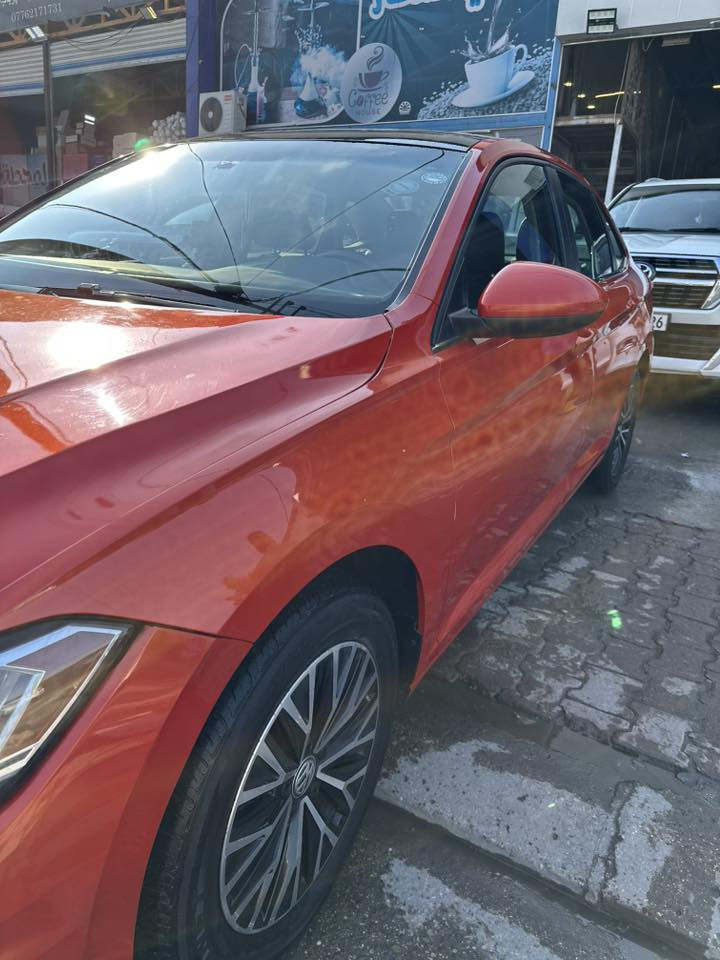 Volkswagen Jeta 2019 SE
‏  لون برتقالي بيه  البنيد مصبوغ وابواب  عكس سايق مصبوغة السيارة بدون حادث البنيد واكع عليا حديد وصابغي والابواب مشخوطة بستوتة ومصبوغة بدون ايرباك  صورة التقرير موجودة سونار موجود

محرك 1400 تيربو  

 رقم الشاصي (3VWC57BU2KM232037)

موصفات 

بصمة تشغيل

نظام الحفاظ على المسار

نظام نقط عمياء 

التوقف ذاتي عند الرجوع

لايتات زنون (لد)

بك لايت (لد)

نظام ترحيب

تحكم استيرن جهتين  

كشنات جلد تدفئة  اربع مقاعد

ستيرين تدفئة

هانيد بريك بصمة

بانوراما

شاشة 

كامره دوارة 

تشغيل عن بعد  

ماشية  ٧٣ مايل

رقم اربيل الجديد ،  بأسمي السيارة
السعر ١٤٠ وبيهة مجال

‭٠٧٨٣ ٨١٠ ٩٣٠٨‬
