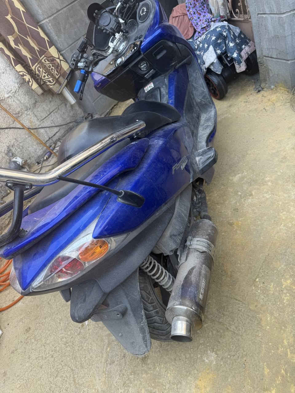 سلام عليكم صفر عشره للبيع ماشيه 90الف مكينه مبدله بليابان جديده نازله من معرض طوكيو دراجه نضربت عندي بدلت 3قطع بيه وصبغته نفس لون طبعا دراجه ع وصخه نشرته ماريد اغسله وشوفه جديده وتجي دكلي هاي شو مو نفس فديو او صوره دراجه مكفوله كفاله من كلشي غير ذكرتهن وعندي مقطع فديو بي شرح الي يحب يشوفه يتفضل خاص 
سعر 13وبيها مجال 
عنوان بغداد الدوره 
***********
