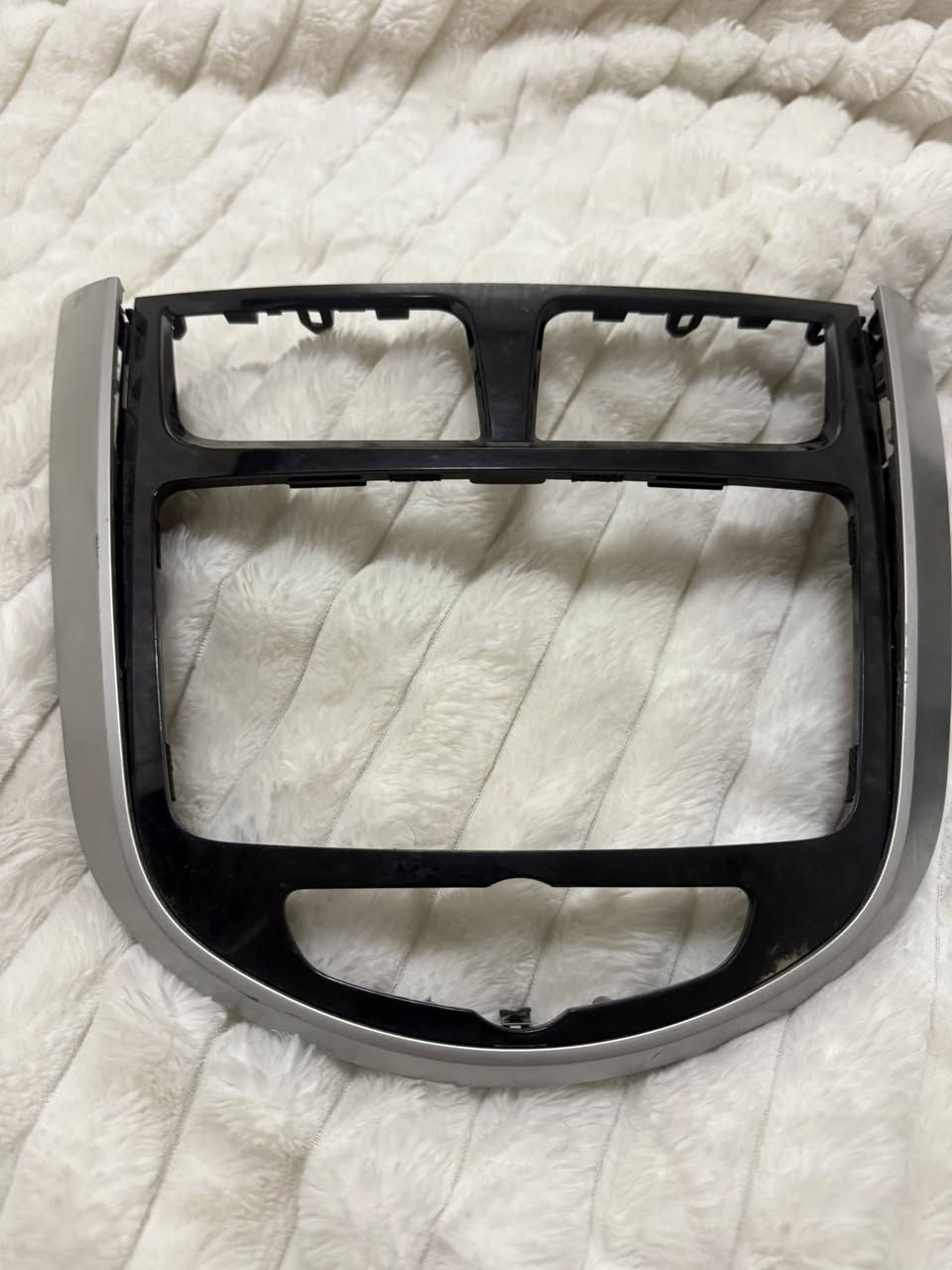 سلام عليكم مسجل اكسنت البيع هوه ول كفر ماله كلش جديد بعده بل الزكه مال شركه سعره ٦٠ الف  رقم تلفون ***********
