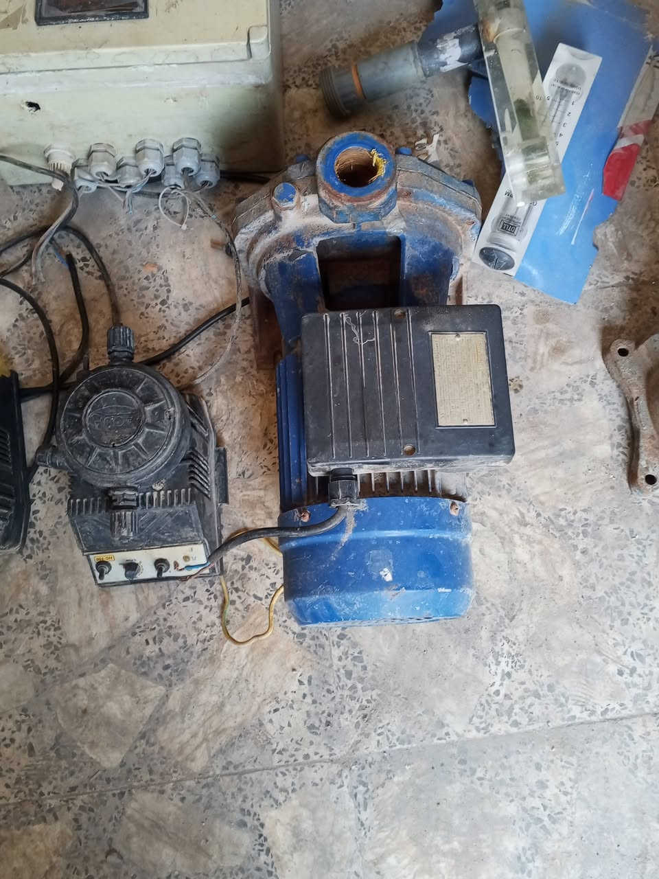 سلام عليكم غراض منضومه ماء ام الف  يطالي شغالات للبيع مدينه الصدر رقم الهاتف ***********
