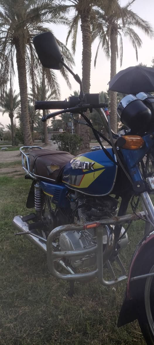 سلام عليكم اخوان دراجه ايراني 2024 محرك 200 دراجه كدام عينك تفحص يم اي فيتر يعجيك مكاني بغداد مشاهده من القرب من مطعم ابو
 جليعيده 
رقم الهاتف ***********
( مستعجل عل بيعتها)
سعر 550 وبيها مجال
