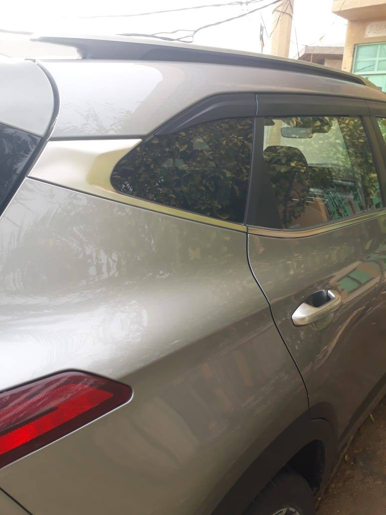 السلام عليكم.
كيا سلتوز موديل ٢١ وارد امريكي ضررها صبغ بنيد فقط . فول مواصفات عدا الفتحة مكينة ١٦٠٠ تيربو سوبر اقتصادية جدا بالبانزين والقوة  تعادل ٣ ونص سيارة جاهزة تدفئة تبريد رادارات بصمات وهواي بيها مواصفات مااطيلها عليكم رقمها بغداد بأسمي رقم انگليزي . موقعها ديالى قرب مديرية المرور
سعرها ١٤٥ وبيها مجال حگ الشوفة .
الاتصال على الرقم ‏‪0781 951 4137‬‏
غير متواجد على الفيس بوك .فقط اتصال
