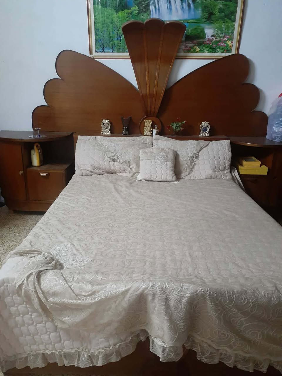 غرفه نوم صاج السعر 350 وبيها مجال الموصل يارمجة الغربية


**إذا كنت صاحب هذا الإعلان وتريد حذفه لأي سبب، رجاءا أرسل رسالة إلى الدعم الفني**