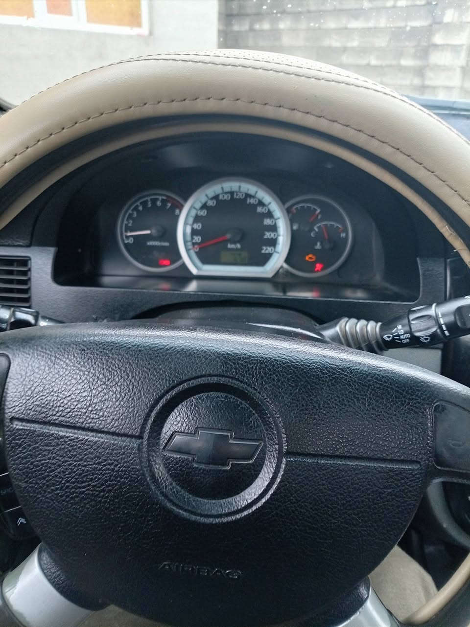 سلام عليكم اوبتره للبيع موديل 2009 رقم أربيل محرك جديد شرط سنويه 29السعر كير عادي سياره جاهزه سعر 70 وبيها مجال الرقم *********** ناحية الكوير والكلك موجوده سيارة
