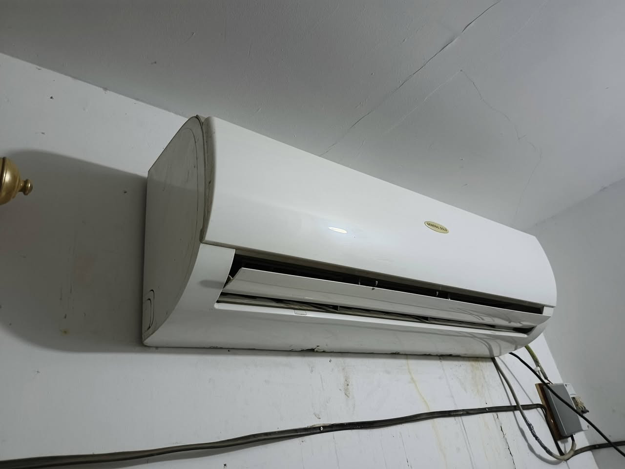 السلام عليكم ورحمة الله
غراض منزل للبيع :
1. بوفيه 4 باب تسگام النوع الثقيل نظيفه السعر 150
2. سنگ المنيوم 2 باب نظيف السعر 50
3. سبلت جنرال طن ونص نظيف وشغال السعر 150
4. سبلت كارير الأصلي 2 طن شغال السعر 250
اخوان الأسعار نهائيه نريد نشيل ونبيع هاي الغراض عنواني نجف حي الانصار مقابل الكراج الجنوبي ***********
