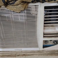 مكيف للبيع مكان بغداد مدينه الصدر 07711360789