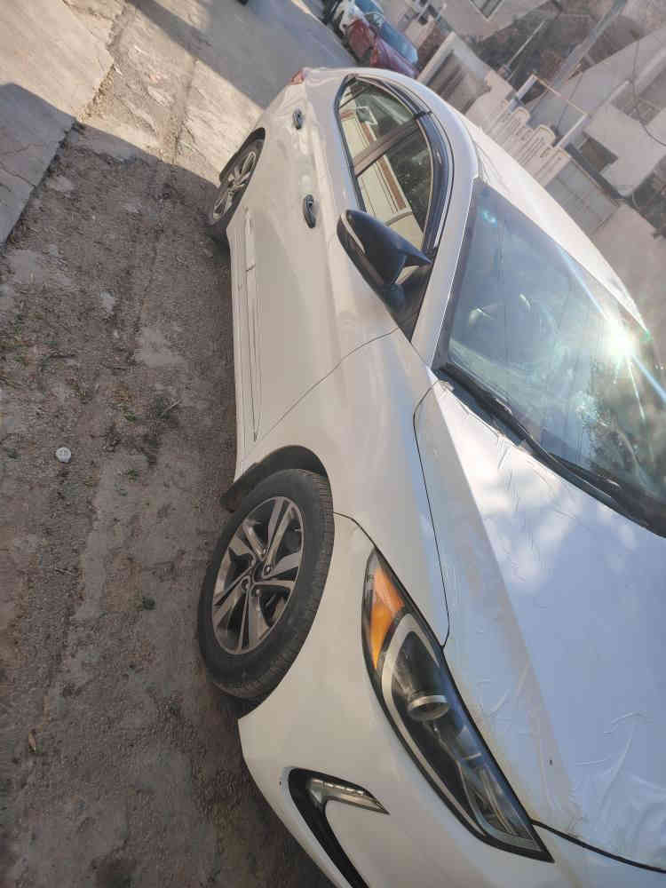النترا موديل 2017 نظيفه كلش حادثه بنيد بدون دواخل ضربه سطحيه السياره بسمي شراي يراسل واتساب او يتصل *********** بغداد, العراق
