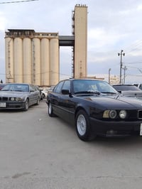 بي ام ٥٢٥ • توماتيك • ١٩٩٠