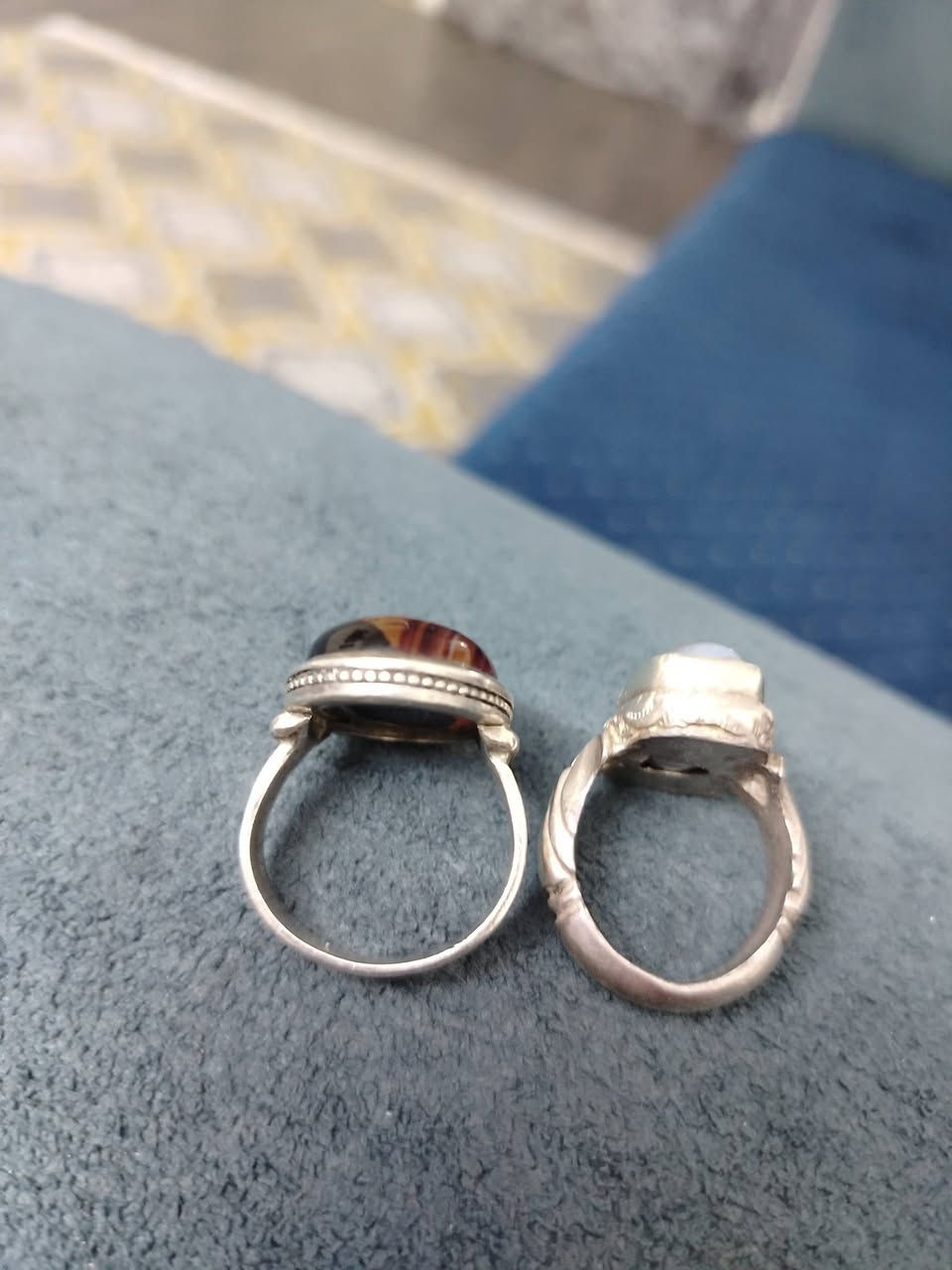 سلام عليكم خواتم للبيع جزع يماني قياس 22 سليماني قياس 25 صياغة يدوية ثقيله عنواني بغداد أعتذر توصيل ماعندي


**إذا كنت صاحب هذا الإعلان وتريد حذفه لأي سبب، رجاءا أرسل رسالة إلى الدعم الفني**