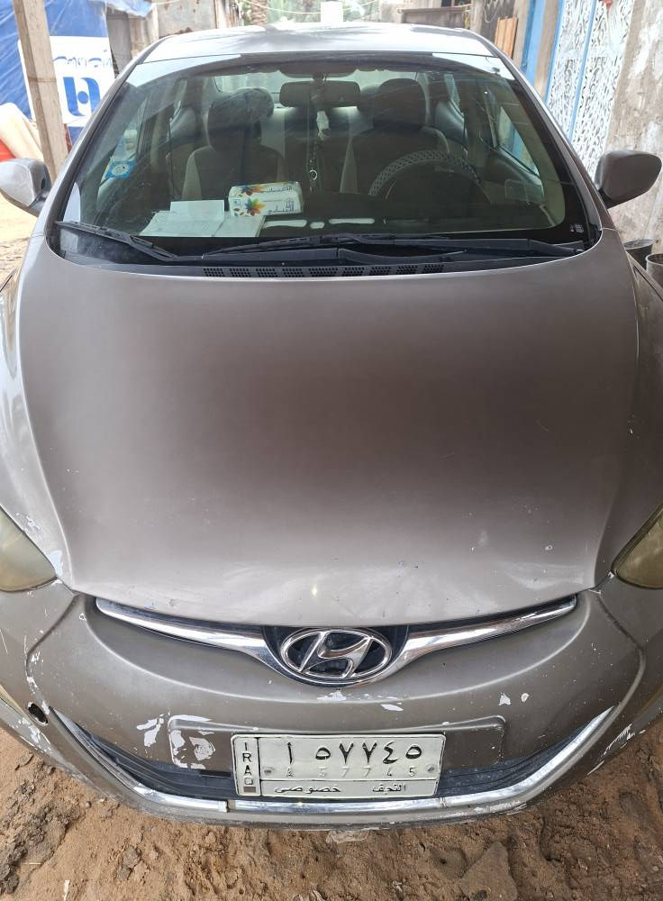 النترا  ٢٠١٤ نجف وارد أمريكي 
حادثها قطعتين الباب خلف السايق وجاملغ 
المكينه كايمه كير جديد حداديه جديده السياره ماعايزه شي( فقط المكينه) كامت ابيع هل الموجود بيع او مراوس حسب القناعه 
السياره بالنجف موجود بيع مستعجل 
*********** النجف, العراق
