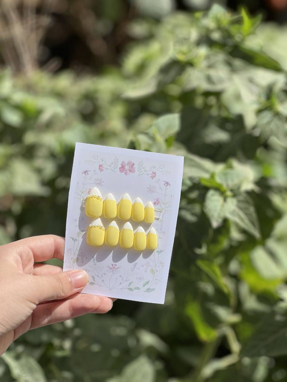 عروض جدا قوية اظافر جلش شغل يدوي بتصاميم عصريه سعر السيت الواحد خمس الاف اذا تأخذين  اثنين السعر 8 الاف


**إذا كنت صاحب هذا الإعلان وتريد حذفه لأي سبب، رجاءا أرسل رسالة إلى الدعم الفني**