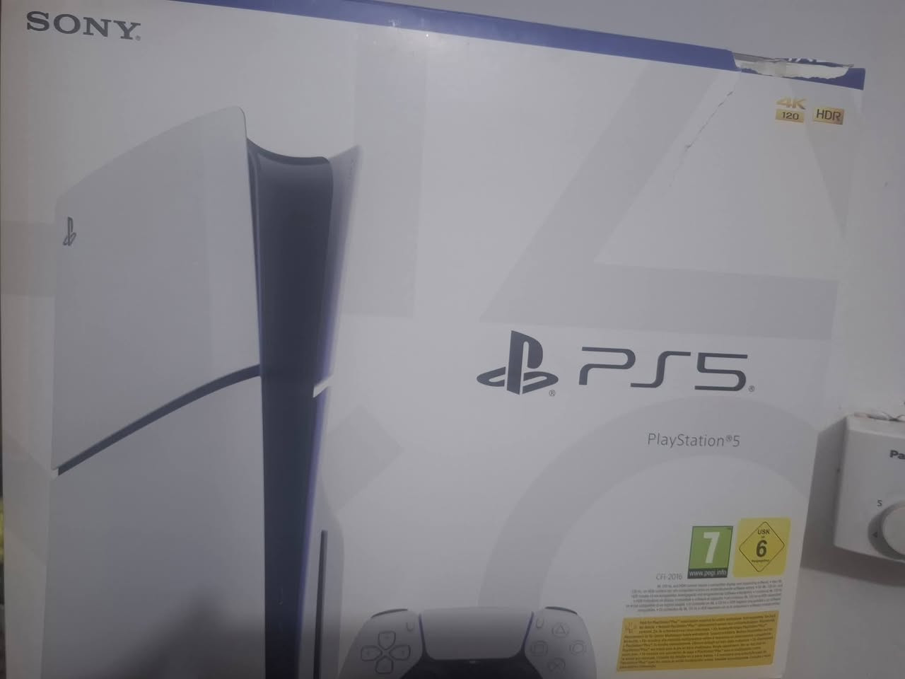 شلونكم شباب
بلي 5سلم للبيع نضافة فول محلقات كاملة كارتنونته موجودة مابي أي لعبة 
السعر 550قفل 
التواصل ***********
