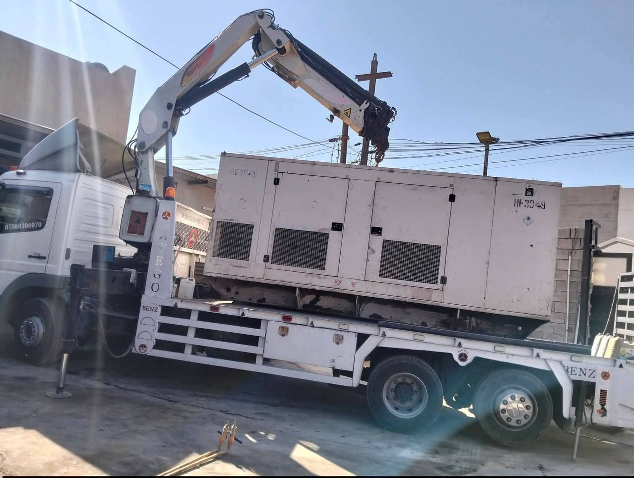 للبيع بس كرين bmحجم17.5
8ونص طن بدون ريمونت 
8سلاتيات 5دهن و3يدوي
رجلين امخالف يطلع جكات 
مكفول كافله عامه 
السعر 140وبي مجال 
***********
