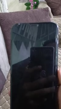 ايفون 12 بر ماكس مستعمل نظيف كلش امبدل بطاريه وظهر وشاشه مكسوره اريد ا...