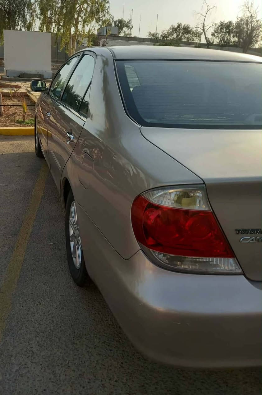 كامري ٢٠٠٥ بأسمي خليجي ٦ سلندر مكفوله من الضربه 
بيه مكانات صبغ ابيعك عام لان جارده ونصبغت مكانات مكينه بعده بالضمان المكان نجف 
***********
