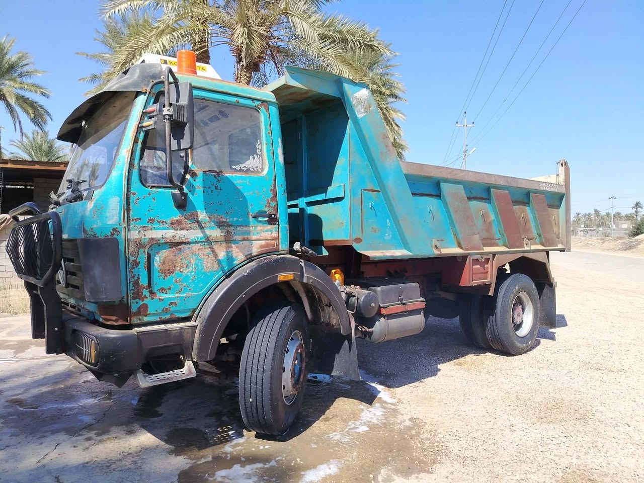 سلام عليكم للبيع البي تك ابلادي كلاب موديل ٨٢ كفالة عامة اكسن جيئف كير ٢٥ جديد مكينة ٢٥/٨ لا صرف ولا بخار شاصي كفالة عامة رقم انكليزي تخم تاير جاهزة للعمل الاستفسار ***********
