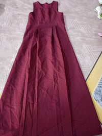 قميص بناتي • نظيف مثل الجديد