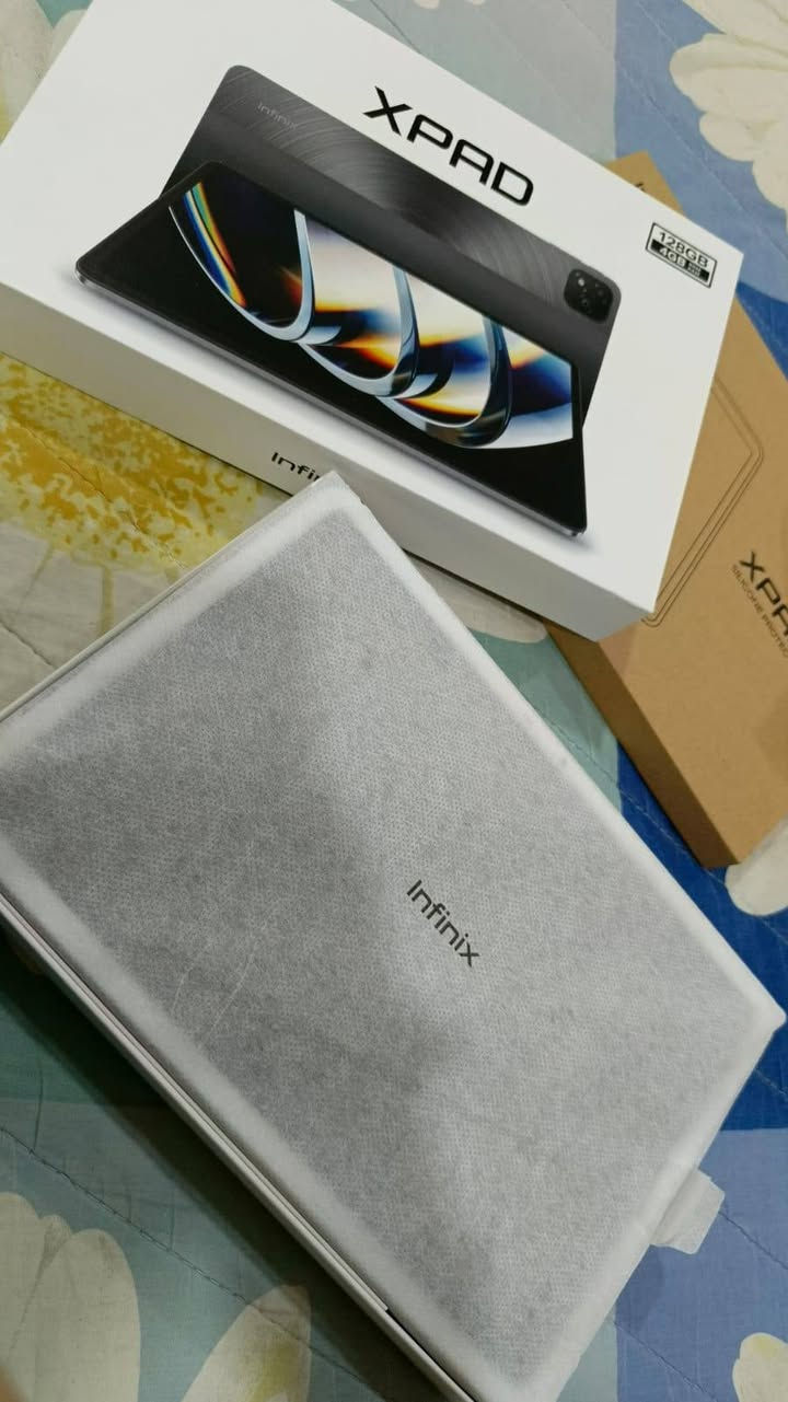 Infinix Xpad
الشاشة: 11 بوصة بدقة عالية FHD+ وتردد 90Hz (سلاسة ممتازة في التصفح والألعاب).

​المعالج: MediaTek Helio G99 (أداء قوي وسريع للمهام اليومية والدراسة).

​الذاكرة: تخزين 128 جيجابايت (يدعم كارت ذاكرة خارجي).

​البطارية: ضخمة بسعة 7000 مللي أمبير تدوم طويلاً مع شحن سريع Type-C.

​الصوت: 4 سماعات ستيريو محيطية (تجربة ممتازة للمشاهدة والألعاب).

​النظام: أحدث نظام أندرويد 14.

​اللون: رمادي مميز 

السعر ٢٢٥الف مع توصيل


**إذا كنت صاحب هذا الإعلان وتريد حذفه لأي سبب، رجاءا أرسل رسالة إلى الدعم الفني**