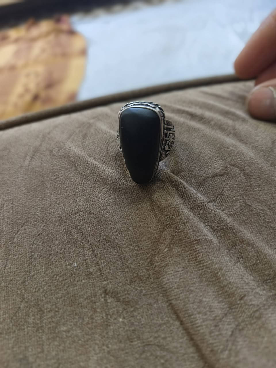 سلام عليكم محبس شفت العبد واحد عله واحد و صاغه مفوله قيم واخض اليرضه بي الله رقمي ***********
