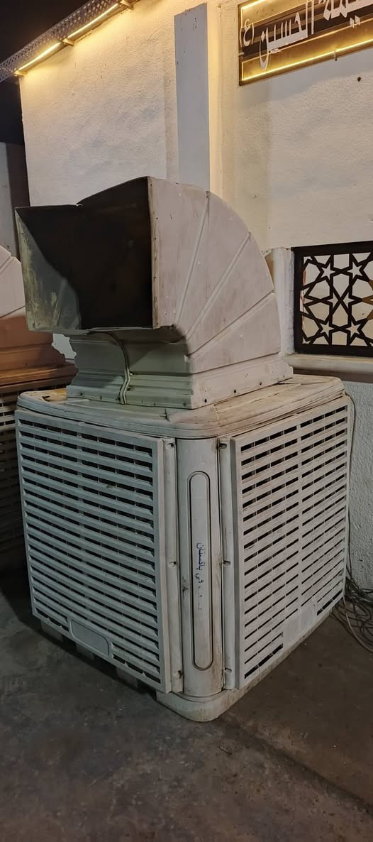 اللهم عجل لوليك الفرج
مبرد كبيره حجم 36 عمالقة  نوعيه باكستاني
الكشر تعبان
وحده منهن ماطورها جديد
والثانيه ماطورها شركه
السعر 750 ثنيهن
العنوان بابل جبله
***********
