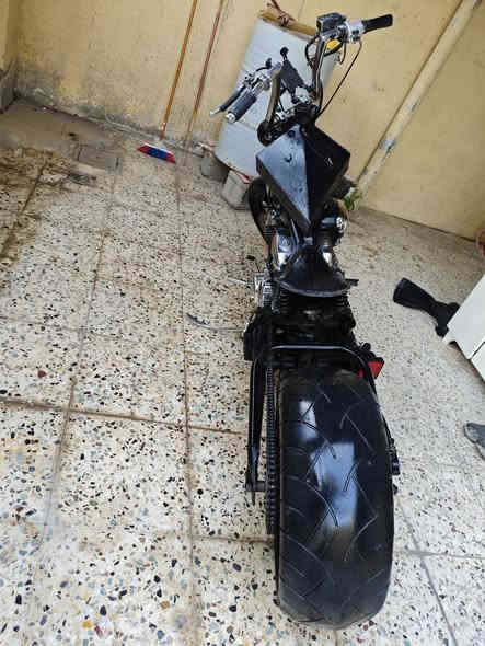 بەناوی خوا هارلی هۆندای400ستید.  مەکینە کەپسە بێ عەیبە کلاجی زەعیفە تایەی لۆکە دەگەو سولفە
شوێن سلێمانی نرخی ٩گەڵاو کەمێک مەجال 
***********. واتساپو ڤایبەری لەسەرە
