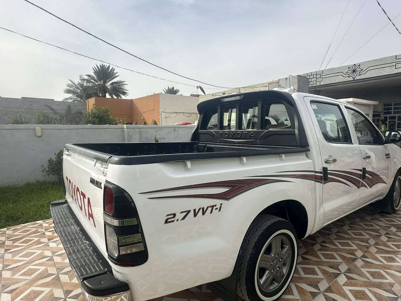 ١٤ رقم بغداد باسمي نظيف كلش فقط بارد خشم السياره الأيمن تخم تاير حدادية ١٠٠ %  اس استفسار رقم*********** وات ساب موجود
