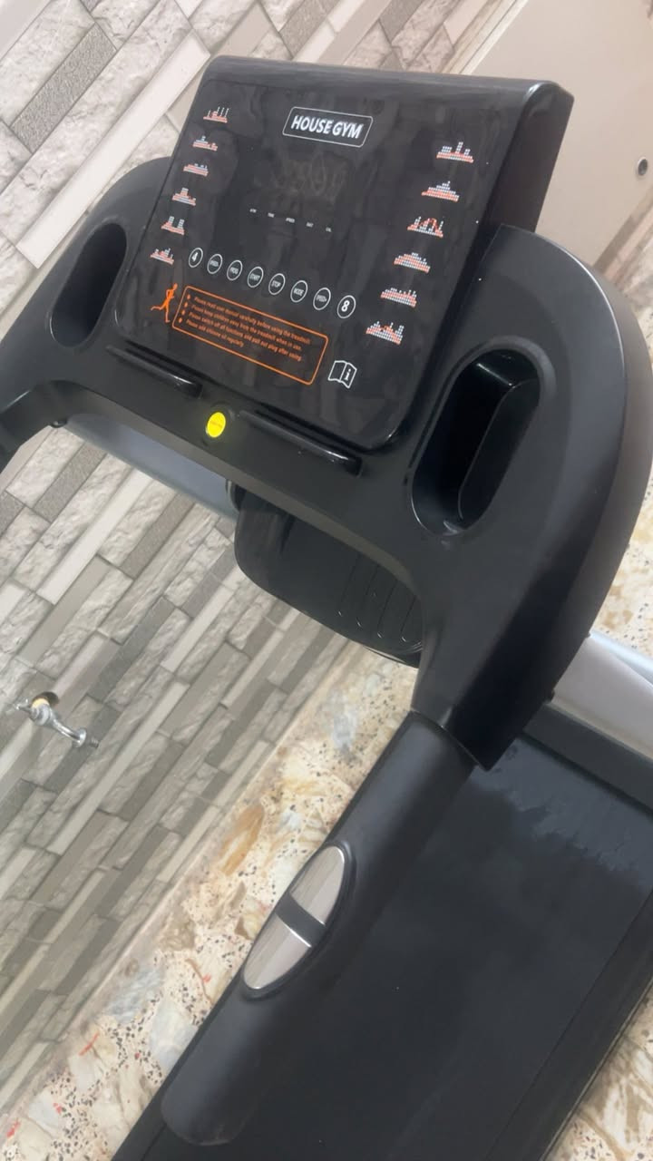 جهاز جري نظيف جدا
قدره التحمل 120 كيلو 
يحتوي على هزاز سهل 
سعره 250 وبي مجال


**إذا كنت صاحب هذا الإعلان وتريد حذفه لأي سبب، رجاءا أرسل رسالة إلى الدعم الفني**