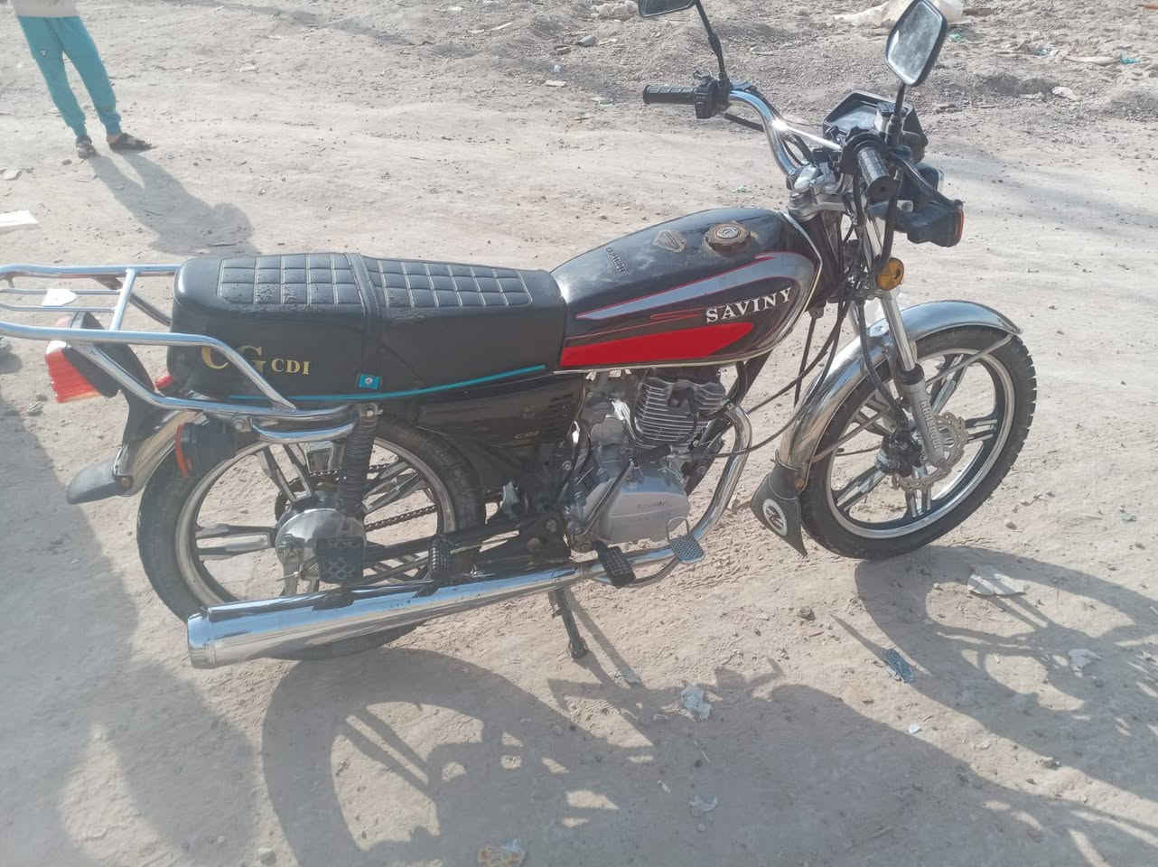 السلام عليكم مكلف بالنشر دراجه ايراني موديل2021 كشر نضيف مثل ماواضح بالصوره شرط برغي مامفتوح منها تشغلها نكره سلف او بيها جهاز تحكم عن بعد اوراق كاملة بأسم صاحب الدراجه منفيس تحويل بنفس اليوم السعر 375 او بيها مجال بسيط للأستفسار الاتصال على هذا الرقم ‏‪***********‬‏
