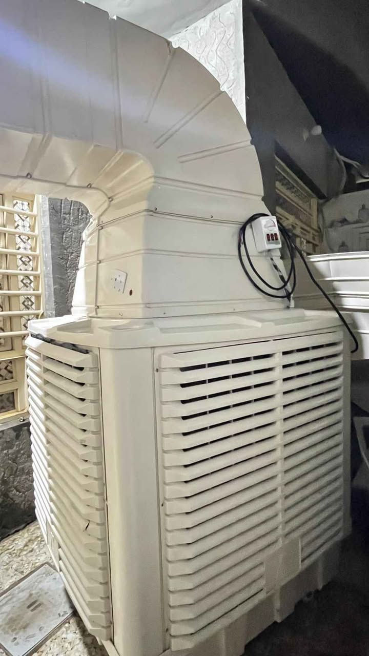 السلام عليكم مبرده بكستانيه للبيع استعمال موسم واحد حجم 36 الحجم الكبير  وشرط الفحص كلش نضيفه العنوان شارع الصب مقابيل قرية الغدير رقم العمود 269 رقم *********** النجف, العراق
