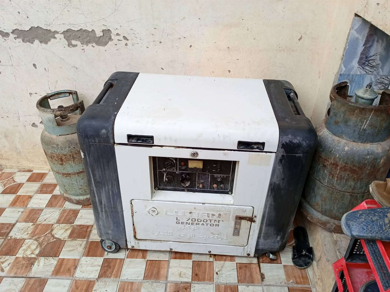 موالد كامه شغال 25 امبير اي عطل مابي بعقوبة المفرق السعر 450 وبي مجال ***********
