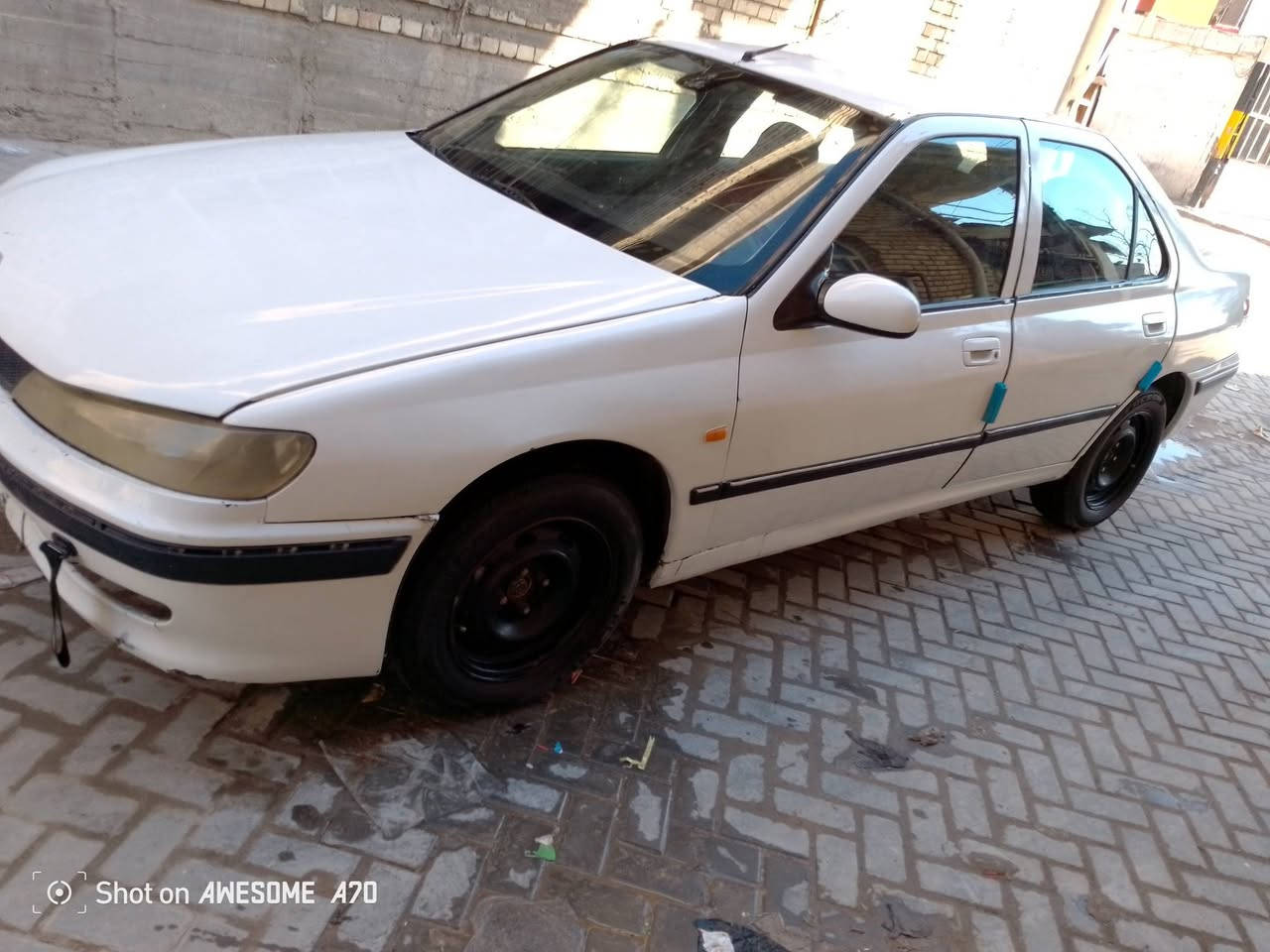 سيارة للبيع بيجو فرنسي 406
كير و مكينة بلاديات لا تبخير و لا تنقيص 

كير عادي موديل 2001 
حدادية و صدر 70 %
تخم تاير ..... السيارة كل ضربة ما بيها
 فقط تبديل جاملق صفحة السايق... رقم انكليزي بغداد 

تحويل فوري 
السعر 33 ورقة 
العنوان بغداد مدينه الصدر قطاع 4 
الهاتف: ***********
