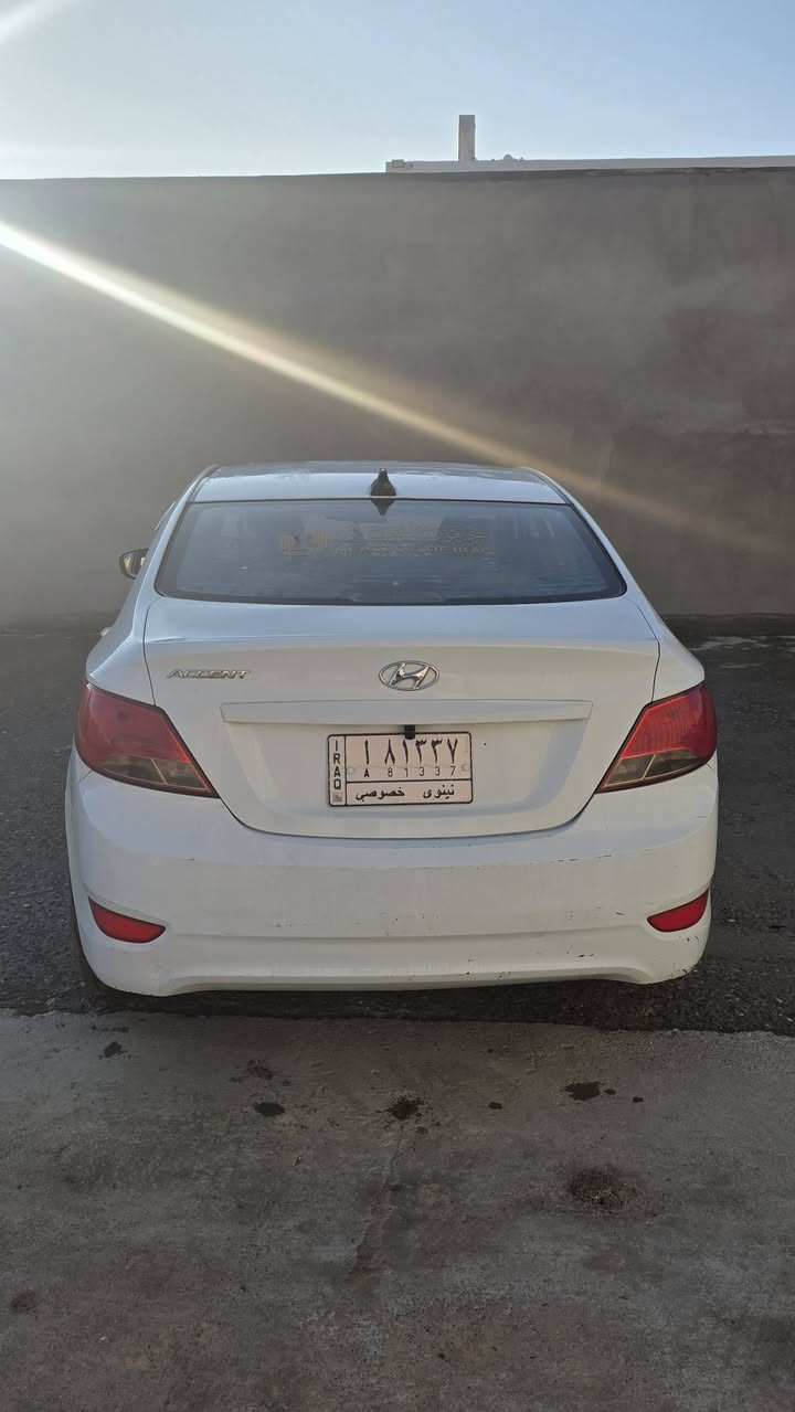 السلام عليكم
اكسنت مضلع 2016 
محرك. 14
رقم نينوى 
السياره بيها ضرر ابواب 2 الحادث بيدي صار
شرط بدون دواخل 
مكينه وكير شرط 
سياره نضيفه مال بيت 
السعر 97 وبيها مجال 
***********
