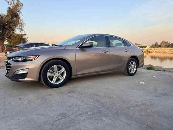 تحيه طيبه السلام عليكم ورحمة الله وبركاته

ماليبو 2022 LT  
وارد امريكي فقط دعامية بدون ايرباك 
بيها كلير قطعتين باب خلف السايق والجاملغ الخلفي 
بدون معجون 

مكينة 1500 تيربو 4 سلندر بصمة ابواب ، جنطة ، تشغيل

سايد بريك بصمة هند بريك

فول تحكمات ستيرن ودشبول

شاشة لمس كبيرة

‏start stop /auto stop نضام

...

ليد نهاري

تبريد قطعتين

تدفئة كشنات

تبريد ( منفصل)

شاشة اعطال !

نضام كار بلي

كاميرا دوارة خلفية

ويل كب 18 بلاد

حساسات اطارات

حجر بيئة مكفول شرط الفحص 100 )

وبعد بقية مواصفات الLt المعروفه

كرسي كهرباء

صور الحادث مرفقة بالمنشور
ماشيه 49 ميل
كلش حلوه جديده
رقم اربيل تحويل ثاني يوم
السعر 145. ورقه بي مجال جدا قليل
مكاني بغداد
*********** واتس اب
