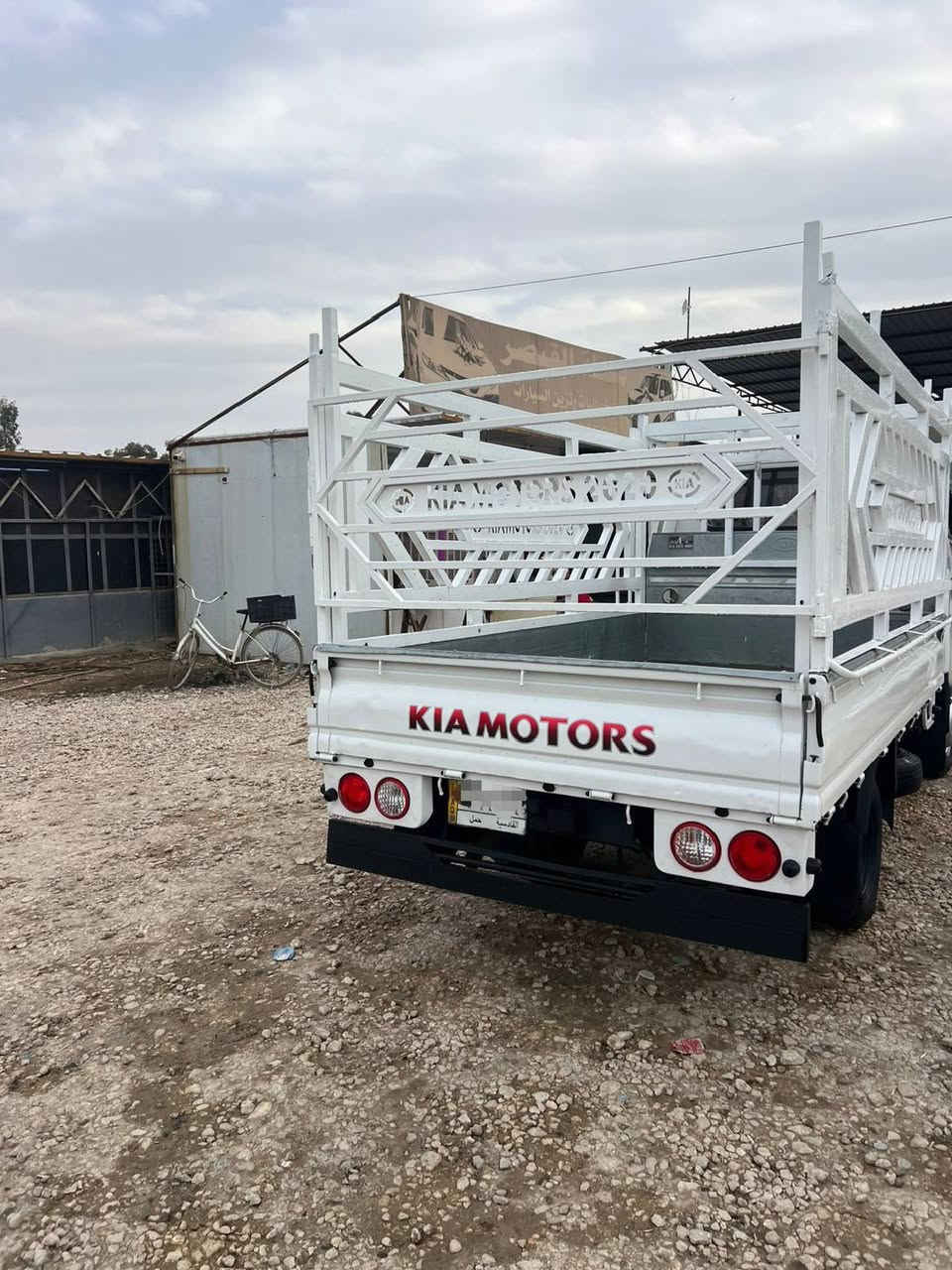 السلام عليكم
بنكو حمل فحل2017 للبيع مسكر دبلو رقم قادسيه انكليزي سنويه جديده ل31 للبيع مكفول كفاله عامه بأسمي شخصياً تحويل مباشر السعر 133$ وبيه مجال بصيط مكان السياره بابل متحتيه,***********/***********
