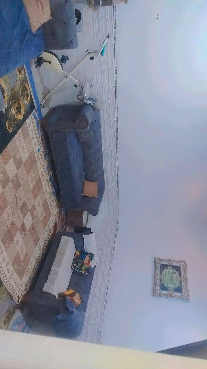 سلام عليكم
بيت للبيع مساحه 100 متر
مكان حي الكوفه شارع الصوره 
الستداره الثانيه الجهة اليسرا يريب ع اسواق ادم

الستفسار /***********
