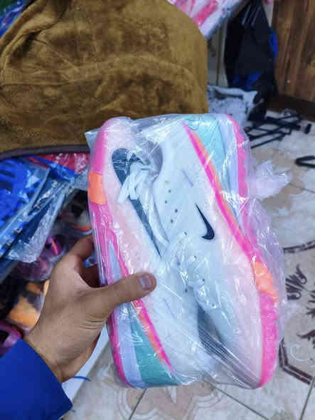 اير زوم الاصلي الوكاله متوفر بجميع القياسات كميه خير من طركه جيلاتين طبي صناعه فيتنامي اصدار 2026 رقم الحجز وانساب*********** لل علم مو باله جديد 🔥😱
