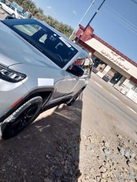 كراند شيروكي • ٢٠٢٤ • وارد امريكي