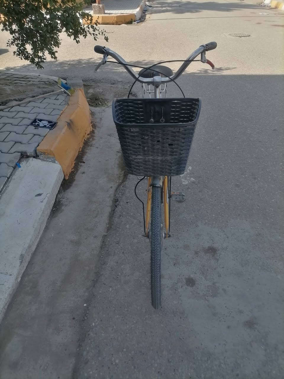 السلام عليكم باسكل للبيع باسكل نضيف كلش كامل مكمل المكان بعقوبه التحرير السعر ٧٠ وبيه مجال الخاص مفتوح حجم ٢٦


**إذا كنت صاحب هذا الإعلان وتريد حذفه لأي سبب، رجاءا أرسل رسالة إلى الدعم الفني**