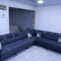ديوان كورنر • ٢٠ مقعد • خشب بلوك اسود