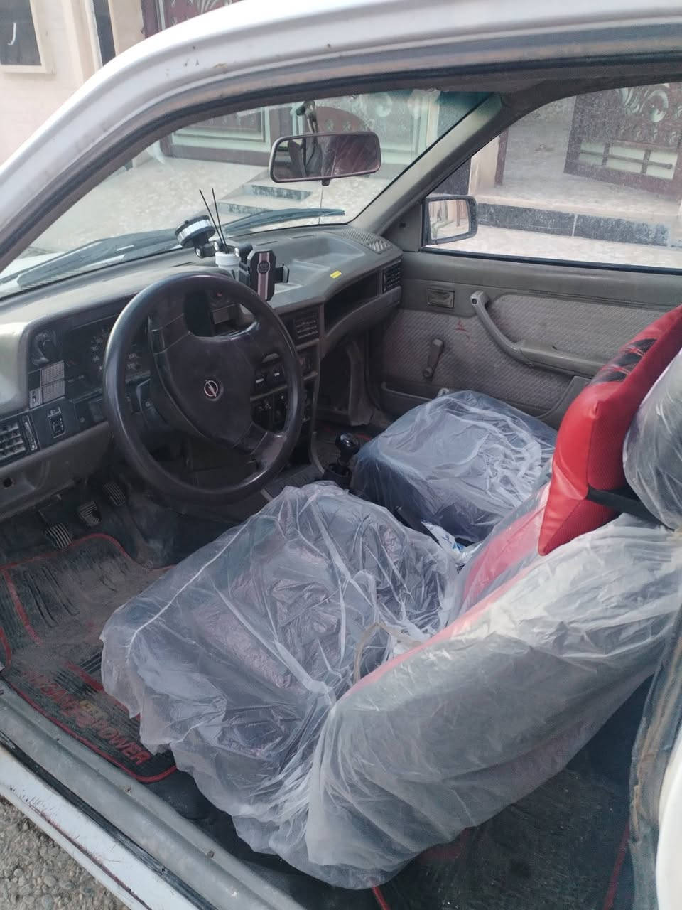 كاديت ستيشن 91 تك باب كاربون بانزين بيها
سنوية 2028
رقم الألماني نينوى محرك بي تنقيص  شي قليل  دوشمه جديده تحويل مباشر من الشرعي   السعر 25 بي مجال 
***********
***********
