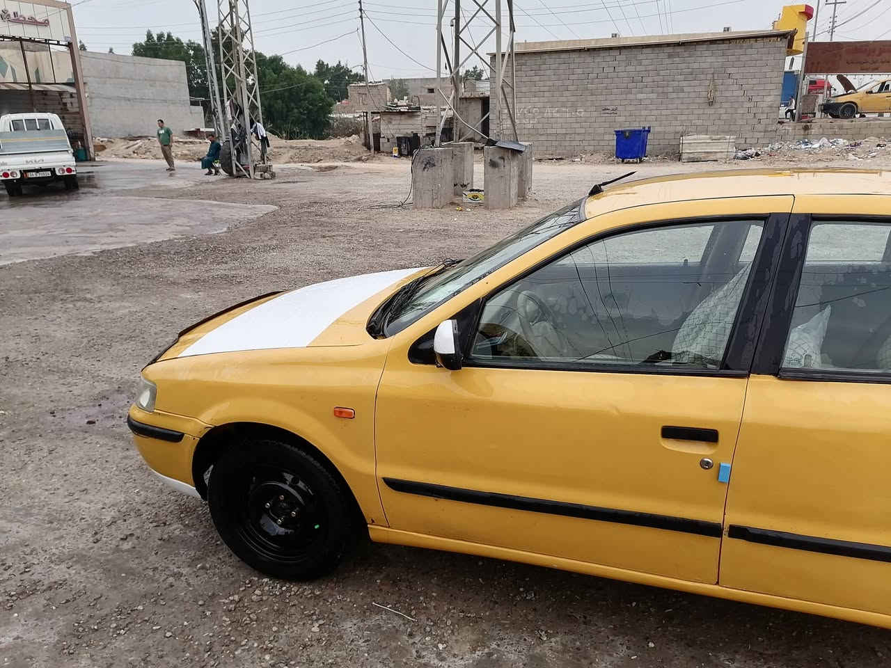 ***********السلام عليكم سياره سمند ٢٠١١ مصفره هيئة وغرامات بأسمي تستلم رقم يوم الثنين جاهزه كير مكينه تبخير قليل اصلن مامبين  تبريد حداده تخم تاير كله جاهز
