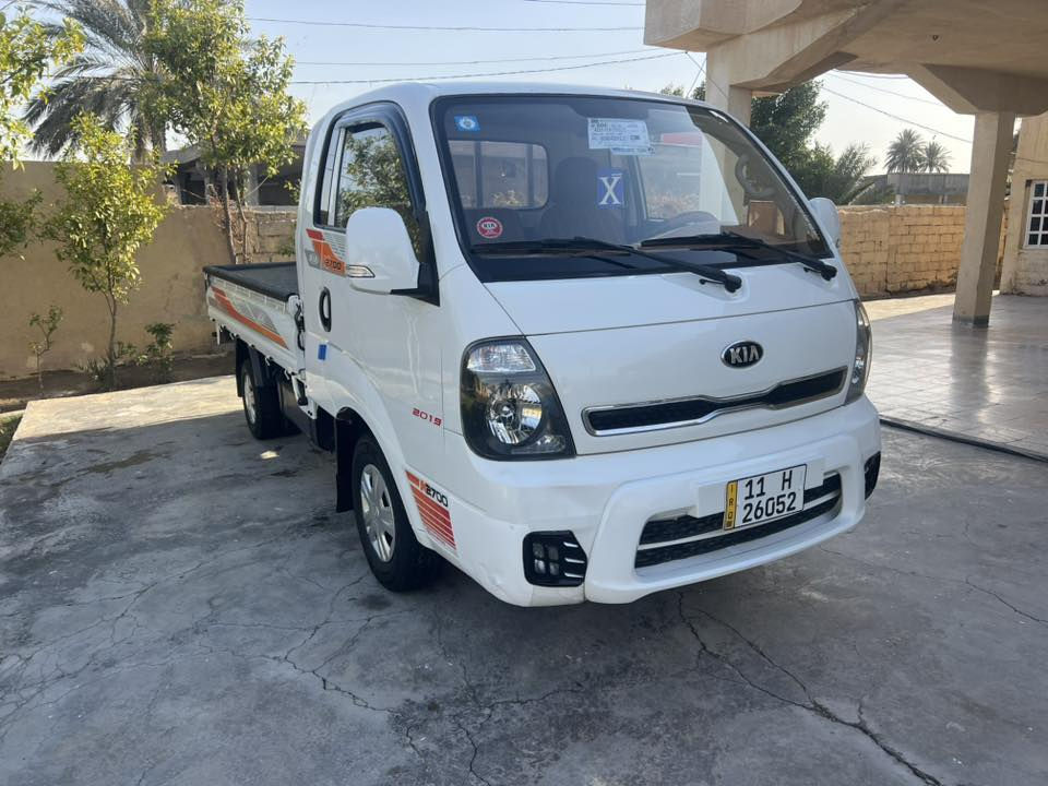 السلام عليكم كيه موديل ١٩ رقم بغداد مكفوله من صبغ والبارد مكينه وكير وأكسل خير من الله سعر١٢٧
رقم الهاتف 
***********
***********
