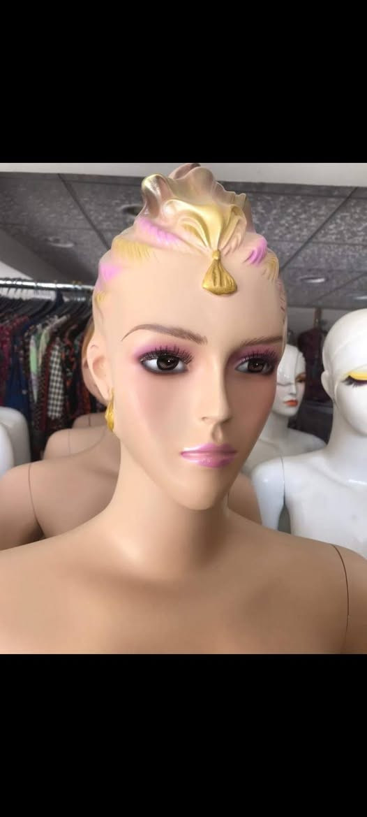 ماليكانات للبيع شارع النهر عمارة الدفتر دار قريب الشط..الهاتف *********** بادرة حجي عاصم ...
