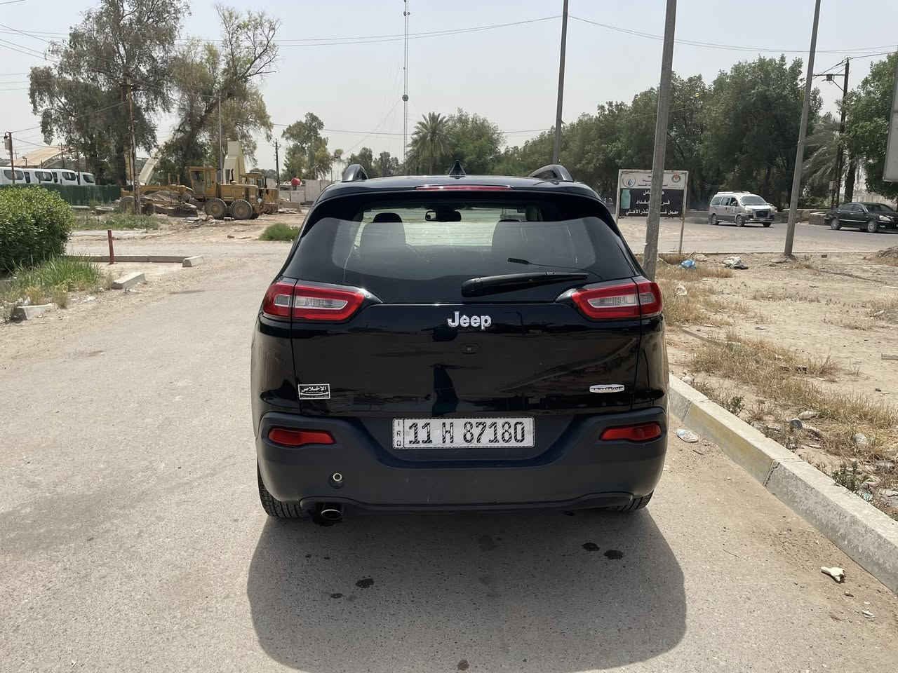 السلام عليكم
جيب بزون ٢٠١٧ وارد امريكي رقم بغداد بسمي تحول ثاني يوم السيارة حادثها جاملغ و باب خلفي مصبوغات جهة السايق و بيها طخة بالباب الخلفي جهة العبري مواصفات شاشة كبيرة تشغيل عن بعد جام امامي اوتو مكينة ٢٤٠٠ مكفولة مكينة و كير و شواصي و لغود مكاني بغداد الكاظمية السعر ١٠٥ بيها مجال حك الجية للاستفسار ***********

