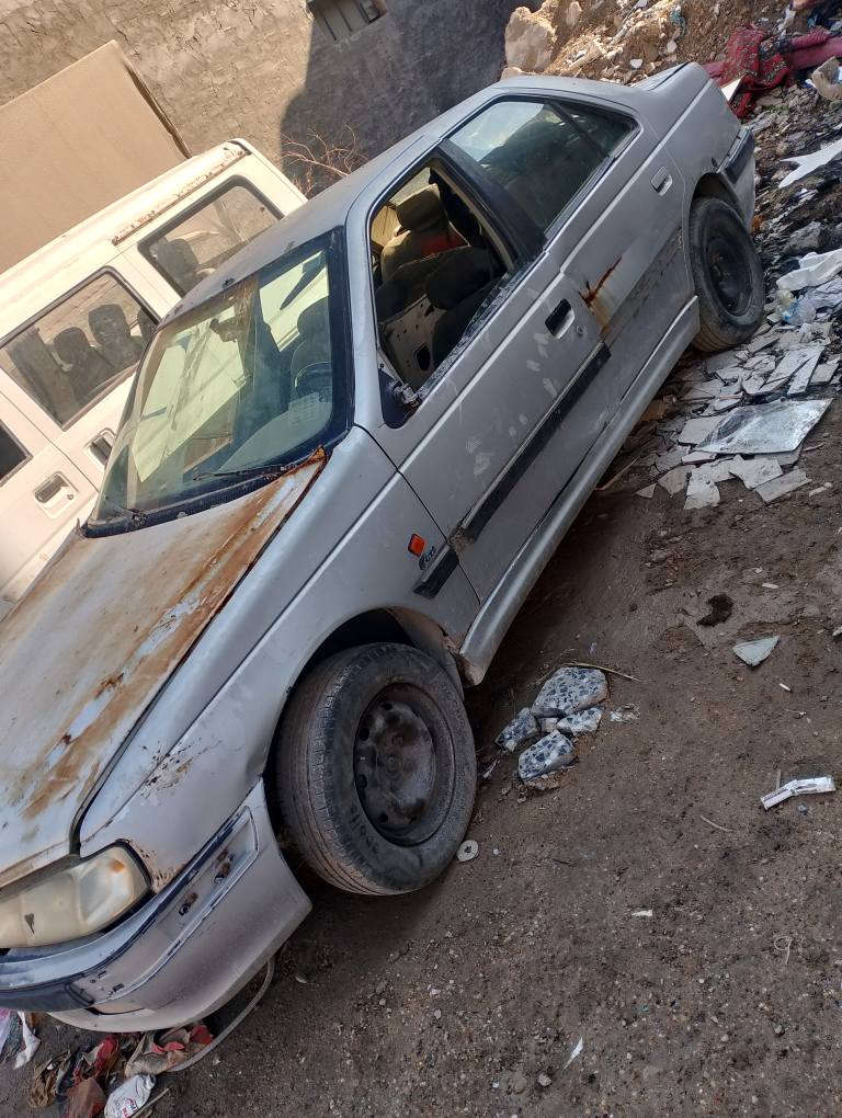 ***********  مكاني غزاله بيجو بارس  مال مزاد ترقيم عل دوله ب18 ورقه بغداد, العراق
