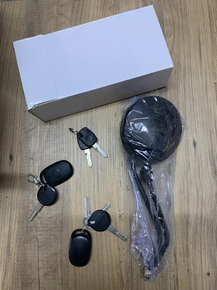 ٦ بطاريات مستخدم قليل جدا السعر ٨٥٠وبي مجال رقمي ***********
